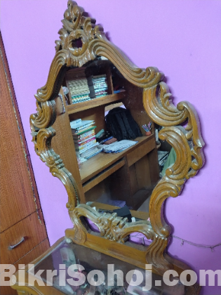 Dressing table